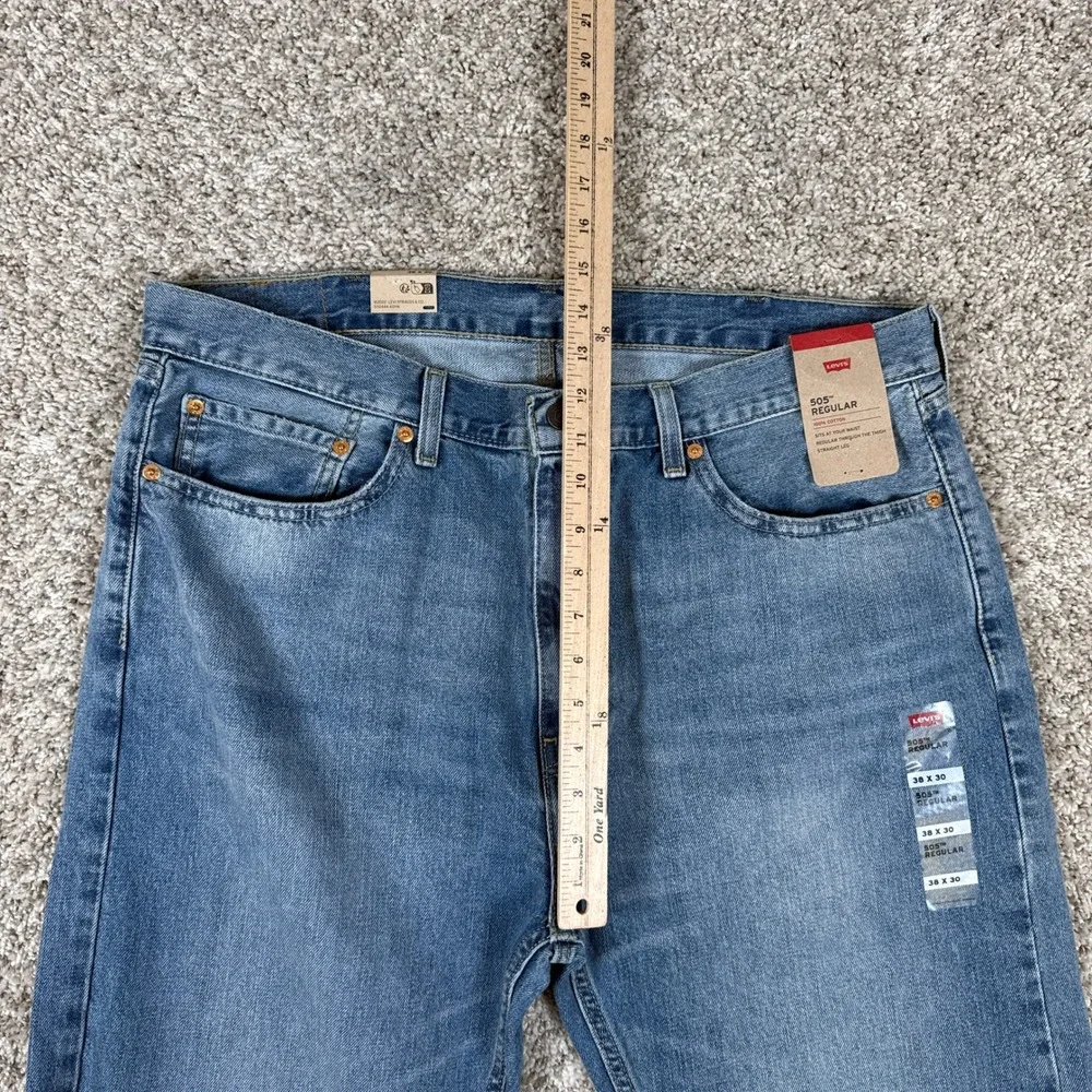 Levis 505 Regular Fit Jeans‎ Mens 38x30 Blue Medium Wash Straight Leg Denim